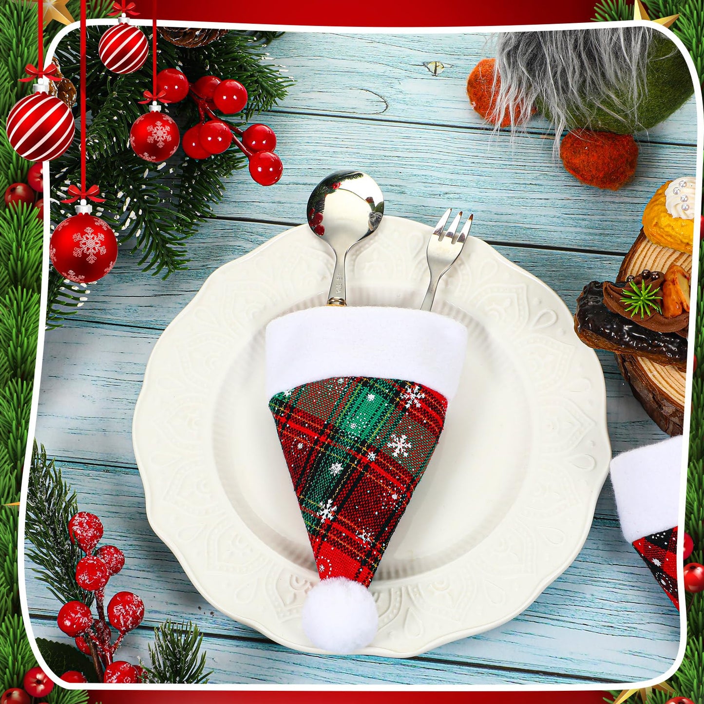 Suzile 80 Pcs Mini Christmas Stockings Ornaments Bulk Small Xmas Stockings Classic Buffalo Plaid Decor Christmas Tree Ornaments Mini Stockings for Holiday Xmas Home Decoration 6 x 5.1 Inch