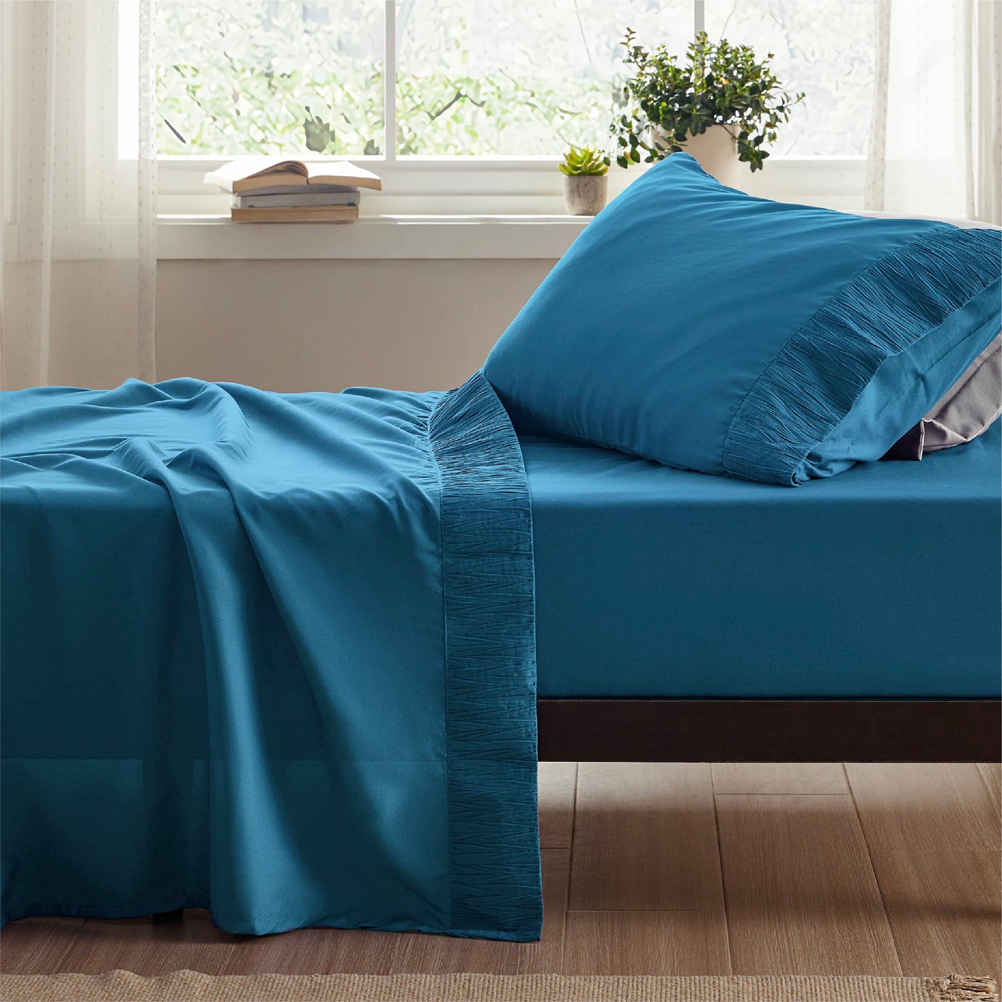 Bedsure Twin Sheets Set - Soft Twin Bed Sheets, 3 Pieces Hotel Luxury Teal Blue Sheets Twin, Easy Care Polyester Microfiber Cooling Bed Sheet Set