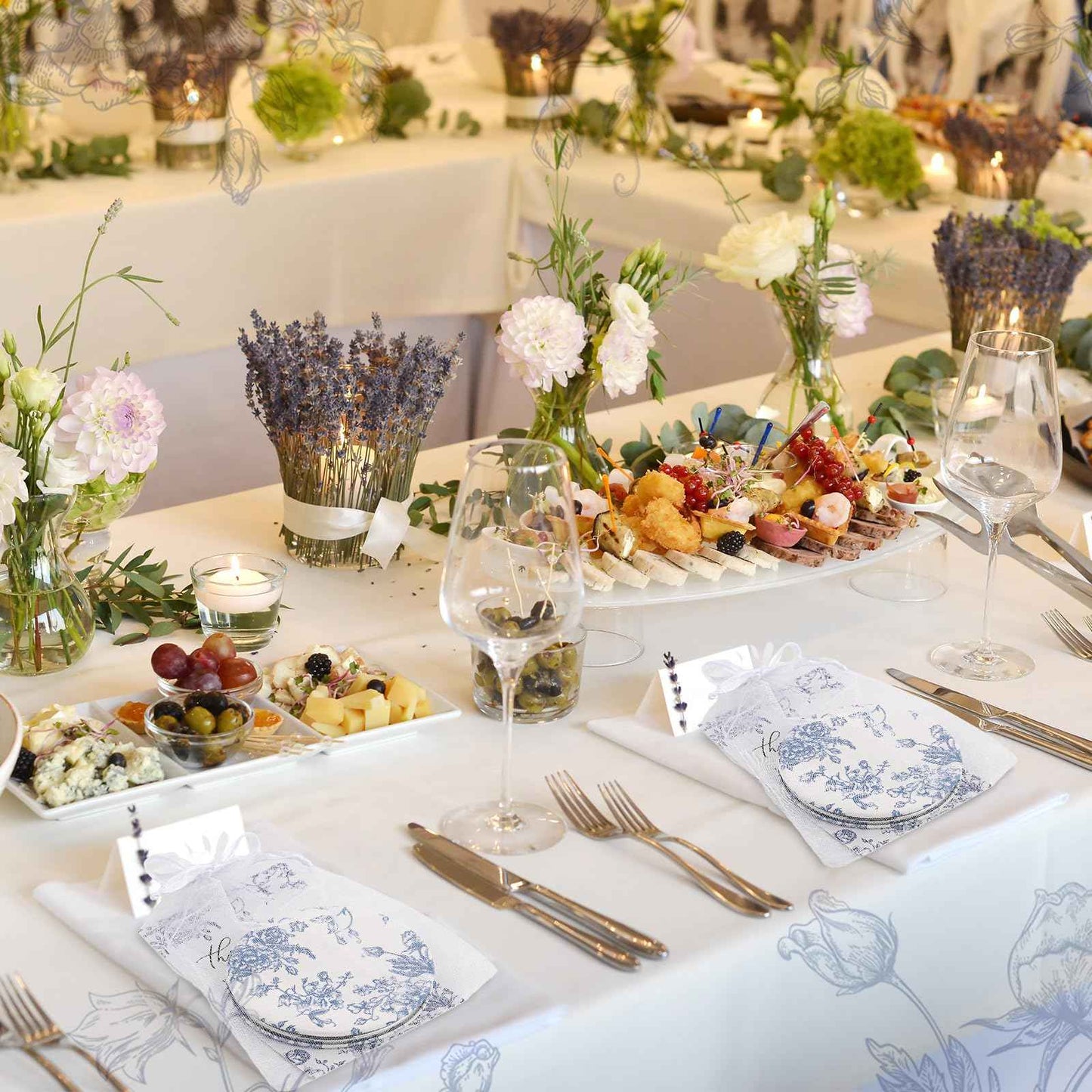 Yalikop 24 Sets Blue Floral Bridal Shower Favors for Guest Flower Folding Leather Compact Makeup Mirror Bulk Thank You Cards with Organza Bags for Bridesmaid Souvenir Gift Wedding Party