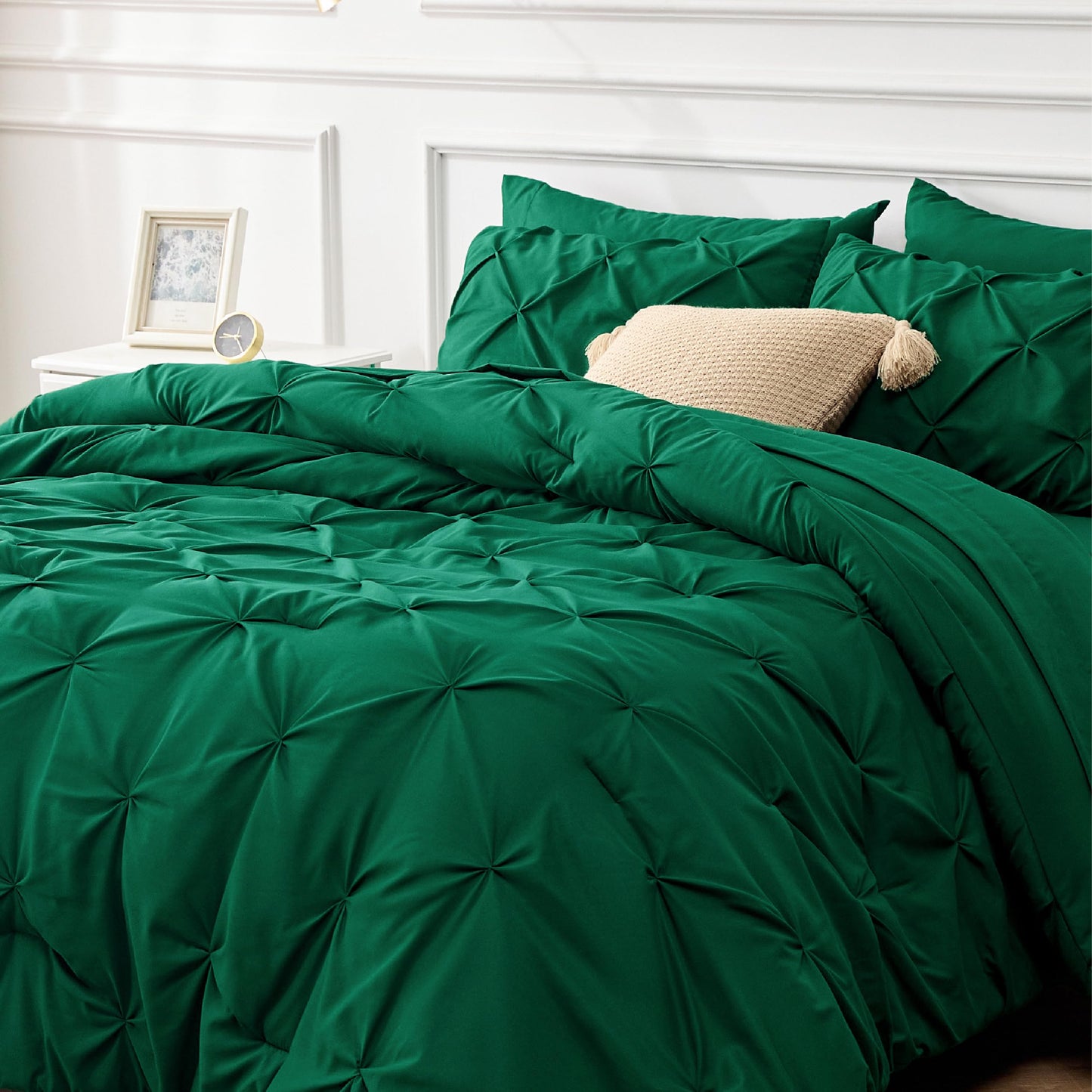 Bedsure Twin Comforter Set with Sheets - 5 Pieces Bedding Sets, Pinch Pleat Dark Green Bed in a Bag with Comforter, Pillowcase & Sham