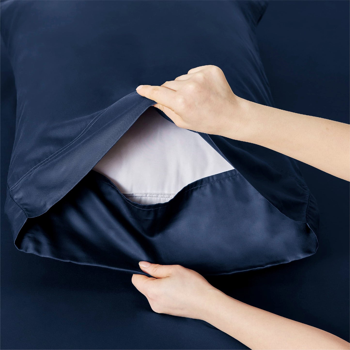 Bedsure Twin Sheets Set, Cooling Sheets Twin Size Bed Set, Rayon Derived from Bamboo, Twin Size Sheets, Breathable & Soft Bed Sheets, Hotel Luxury Silky Bedding Sheets & Pillowcases, Navy