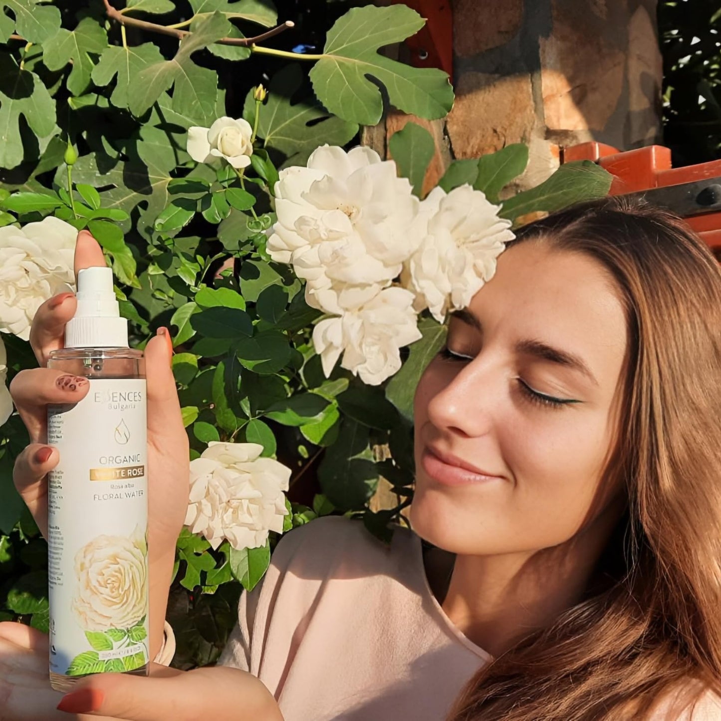 Essences Bulgaria | Organic White Rose Floral Water 4.7 Fl Oz | 140ml | Rosa alba | 100% Pure and Natural | Anti-Age Refreshing Beauty Mist | Alcohol-Free | Makeup Remover | Hydrating | Vegan