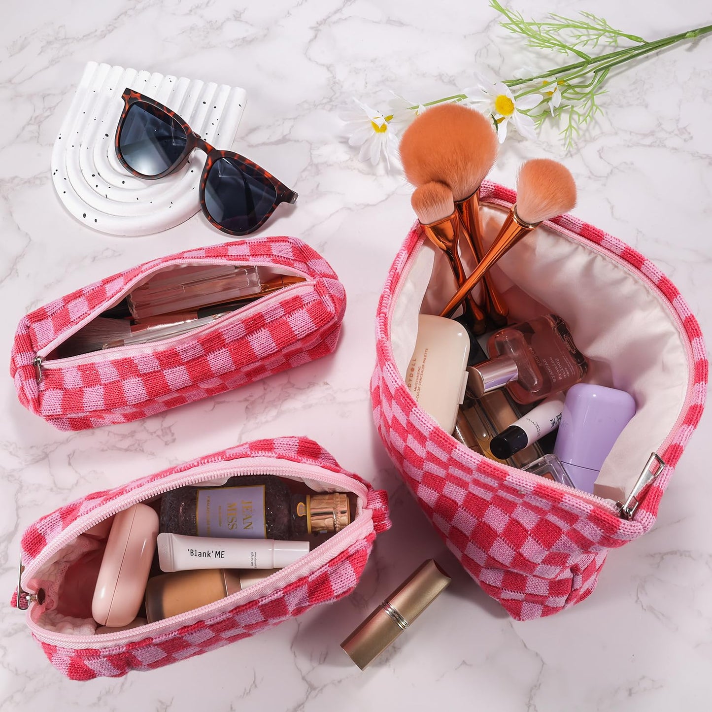 ZLFSRQ 3Pcs Checkered Makeup Bag for Women Large Medium Small Pink Cosmetic Bag Set Travel Makeup Pouch for Purse Zipper Toiletry Organizer Cute Washable Preppy Trendy Makeup Brushes Storage Bag