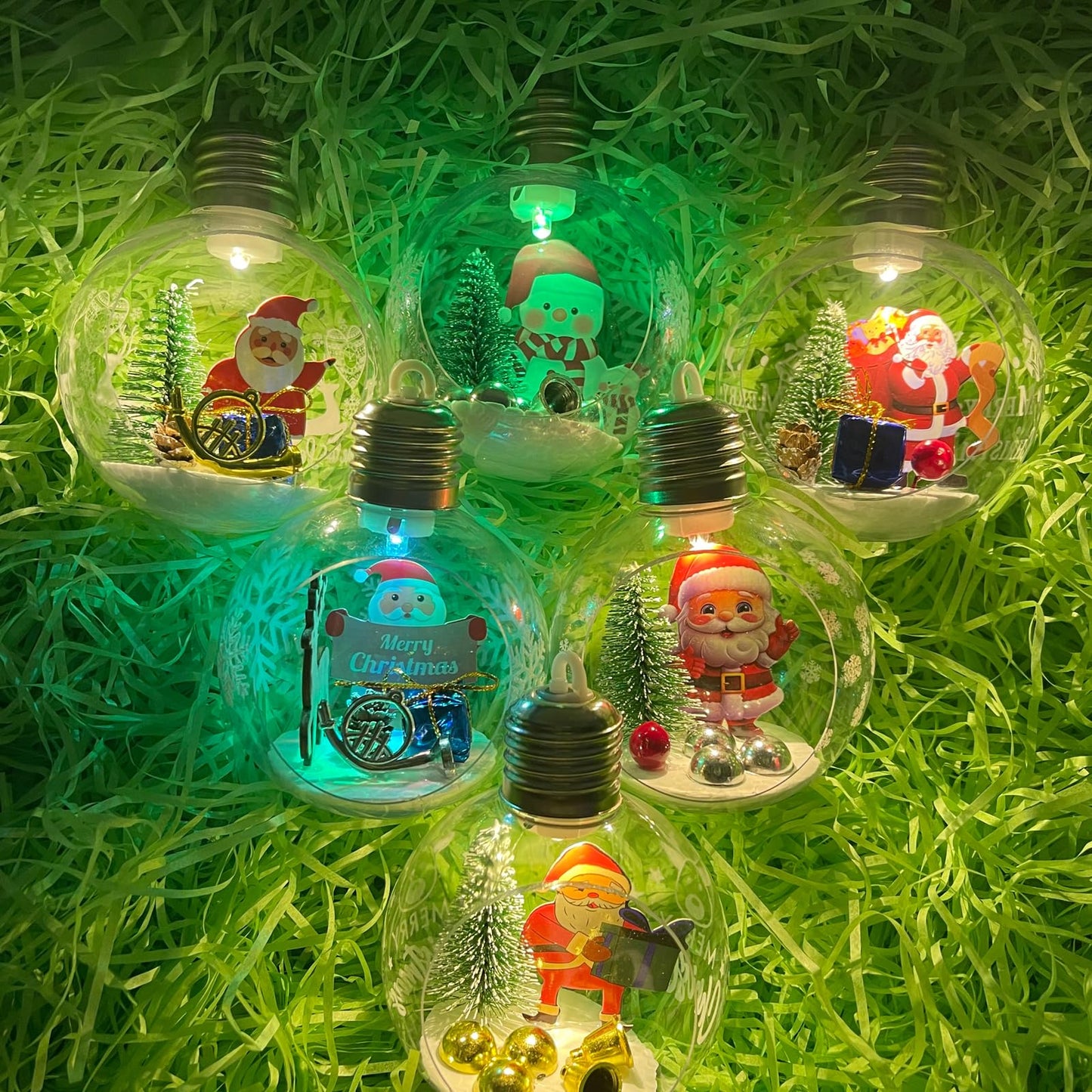 6 Pcs Christmas Tree Balls Ornaments ，Christmas Tree Decoration Balls，Warm Light Decorative Ball，3.15 inch Glowing Transparent Christmas Ball，Half Open Shape