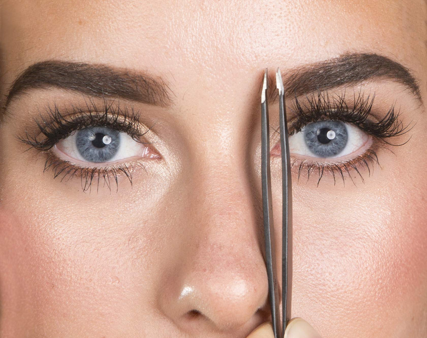 Plume - Sculpt + Refine Precision Tweezer