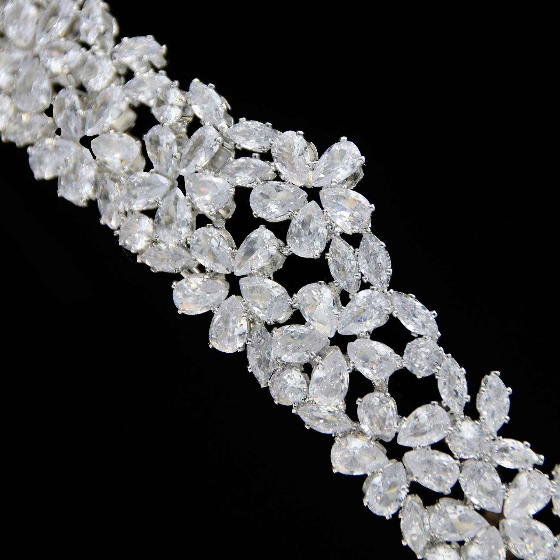 Sparkly Small Zircon Wedding Crowns and Tiaras for Women Cubic Zirconia Quinceanera Crown Sweet 16 Tiara Little Silver Gold Headband Crystal Headpieces Coronas Para 15 Anos Quinceaneras 2023 (Silver