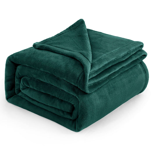 Bedsure Fleece Blanket Throw Blanket Emerald Green - 300GSM Throw Blankets for Couch, Sofa, Bed, Soft Lightweight Plush Cozy Blankets and Throws for Toddlers