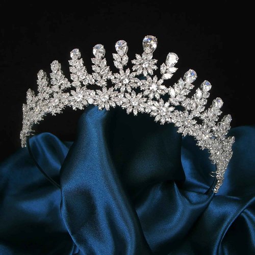 Princess Bridal Tiara CZ Prom Pageant Homecoming Quinceanera Sweet 16 Birthday Crown Crystal Headpieces for Women Hair Accessories Silver