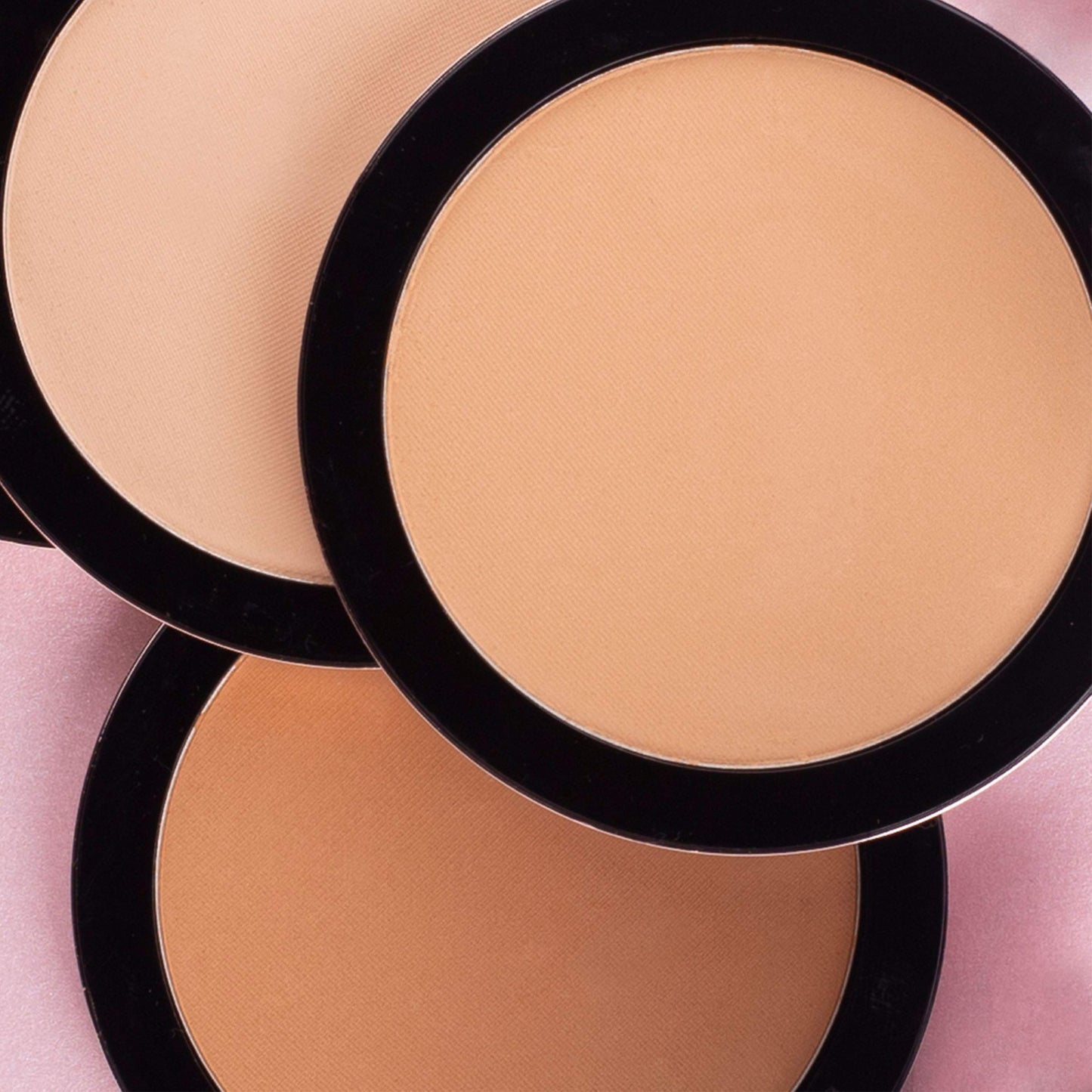 Pippa of London Mayfair - Matte Compact Powder