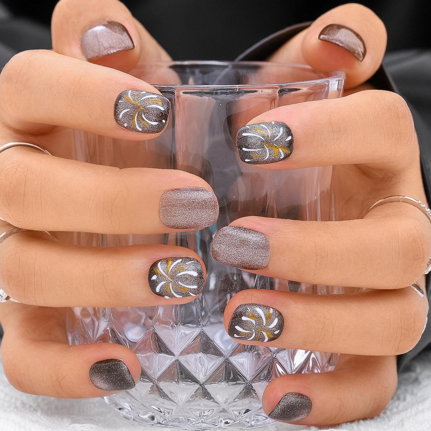 Sethexy Brown Cat Eye Handmade Press On Nails Short Coffin Hand-painted False Nail Salon Acrylic Glossy for Women and Girls 10PCS (Brown2)