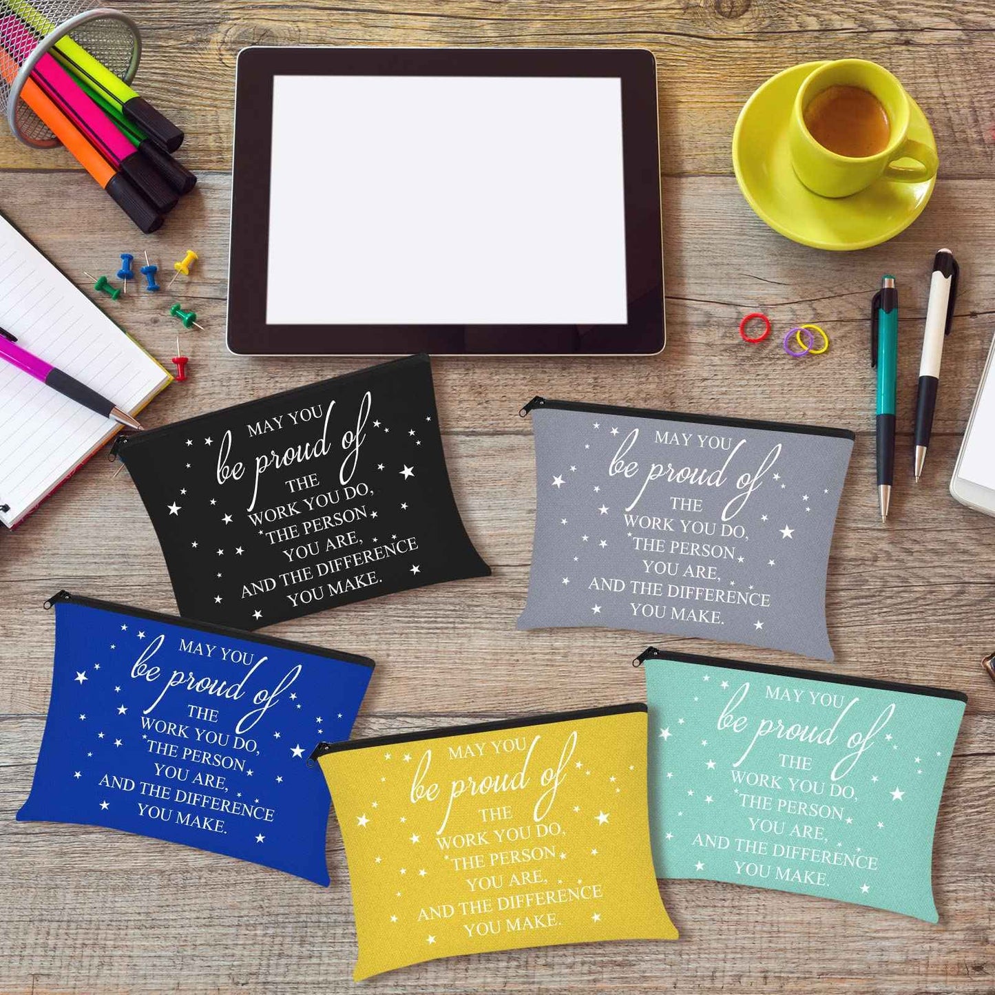 Sieral 20 Pcs Christmas Appreciation Gift Cosmetic Bags Xmas May You Be Proud Cosmetic Pouch Motivational Gift Canvas Makeup Bag with Zipper for Employee Vet Tech Medical Assistant Nurse(Multicolor)