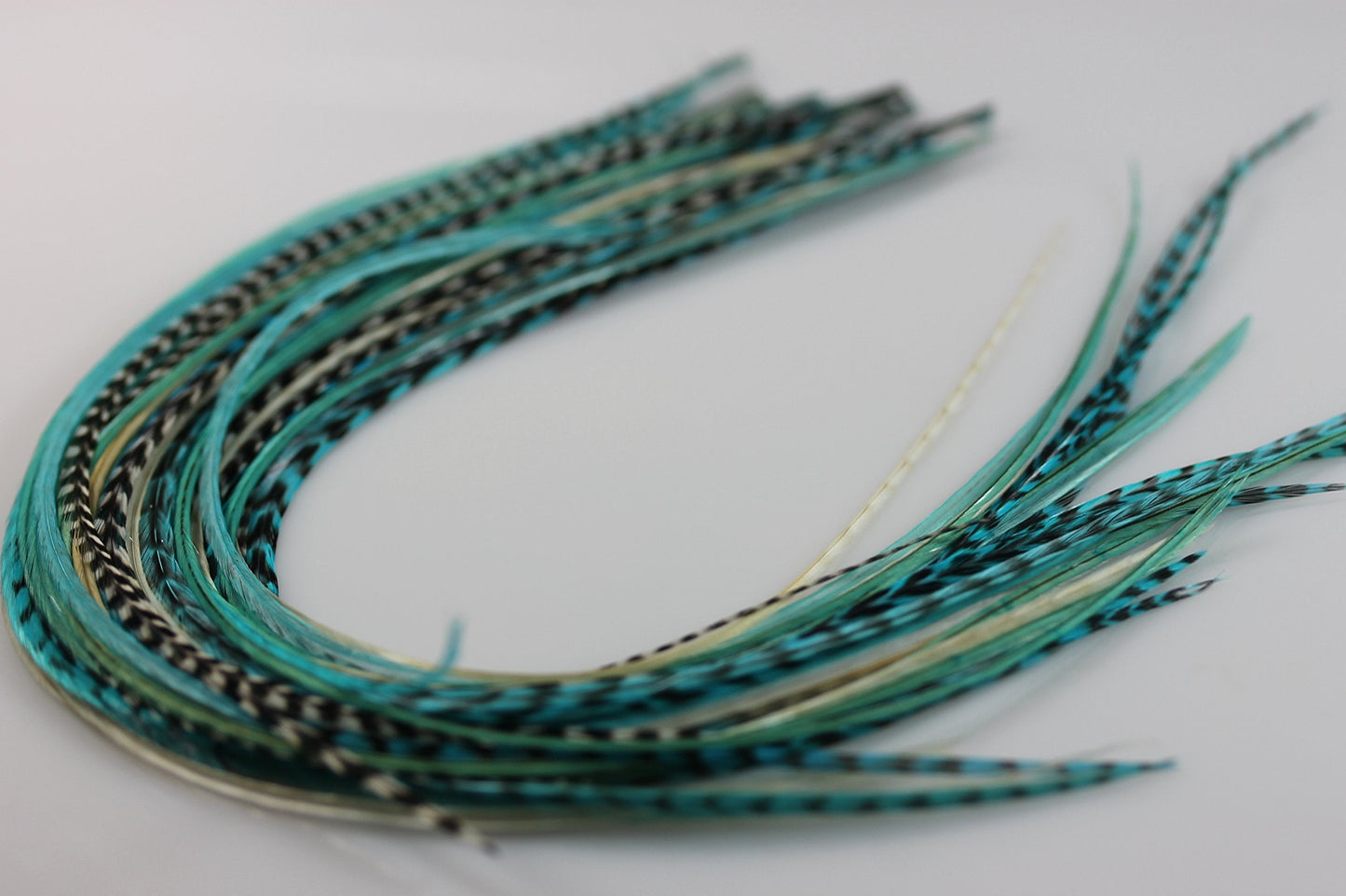 5 Feathers In Total 7"-10" in Length 5 Beautiful Turquoise Mix Feathers Bonded At the Tip for Hair Extension Salon Quality Feathers