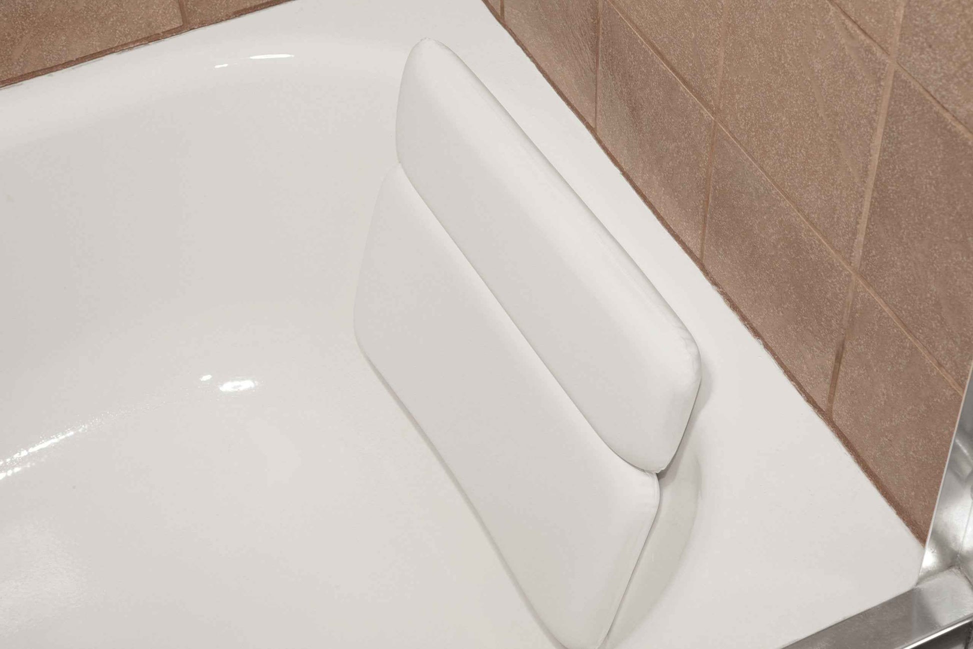 Luxury Comfort Large White Vinyl & Foam Relaxing Neck Spa Bath Pillow Hot Tub