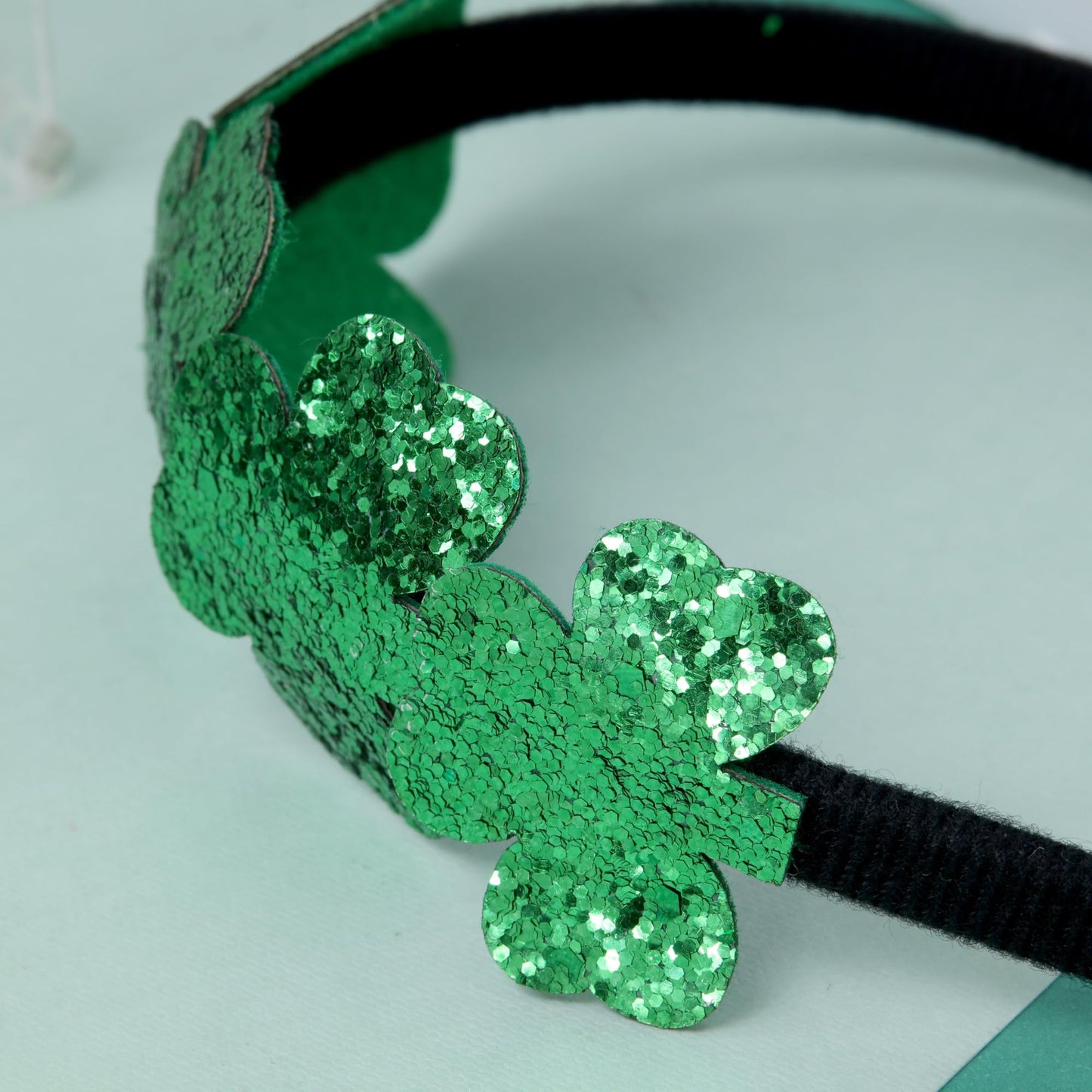 Needzo Saint Patrick's Day Shamrock Headband, St Patty's Party Accessories, One Size (Sparkly Green)