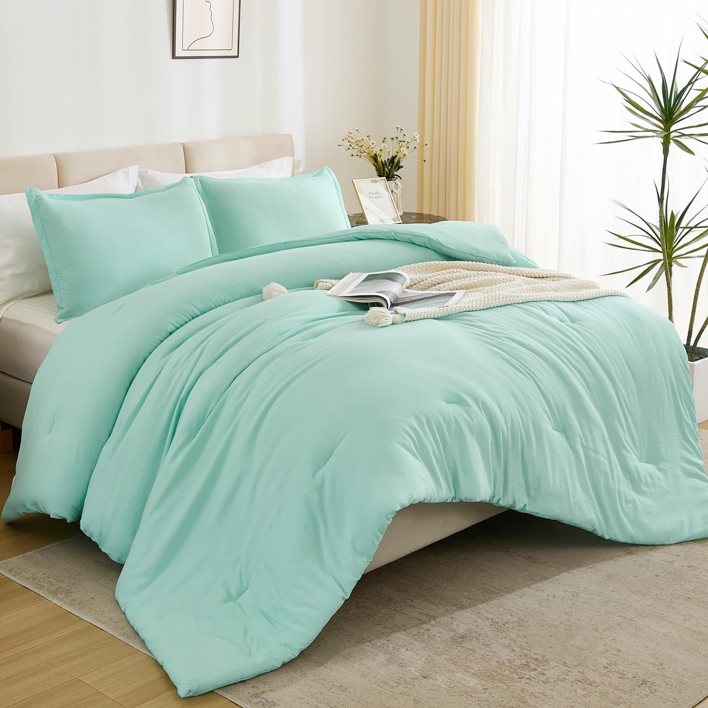 Litanika Comforters Mint Green Twin/Twin XL Size, 2 Pieces Lightweight Solid Bedding Comforter Set, All Season Fluffy Bed Set (66x90In Comforter & 1 Pillowcase)