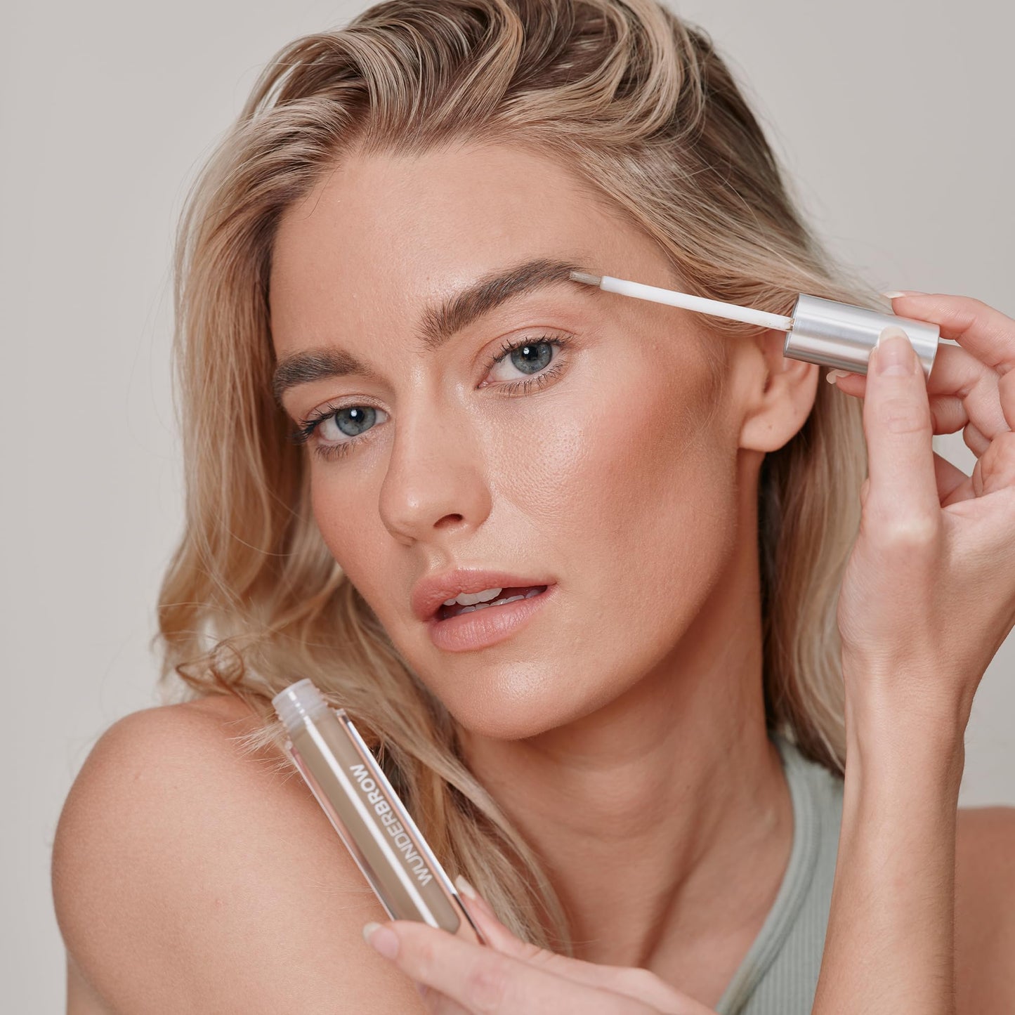 WUNDERBROW Waterproof Eyebrow Gel, Auburn, Vegan and Cruelty-Free