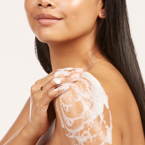 Olay Indulgent Mineral Scrub, Skin Exfoliating & Massaging Pearls, Renewing BHA, Vitamin B3 Complex, Essences of Coconut & Guava Scent, 11 oz