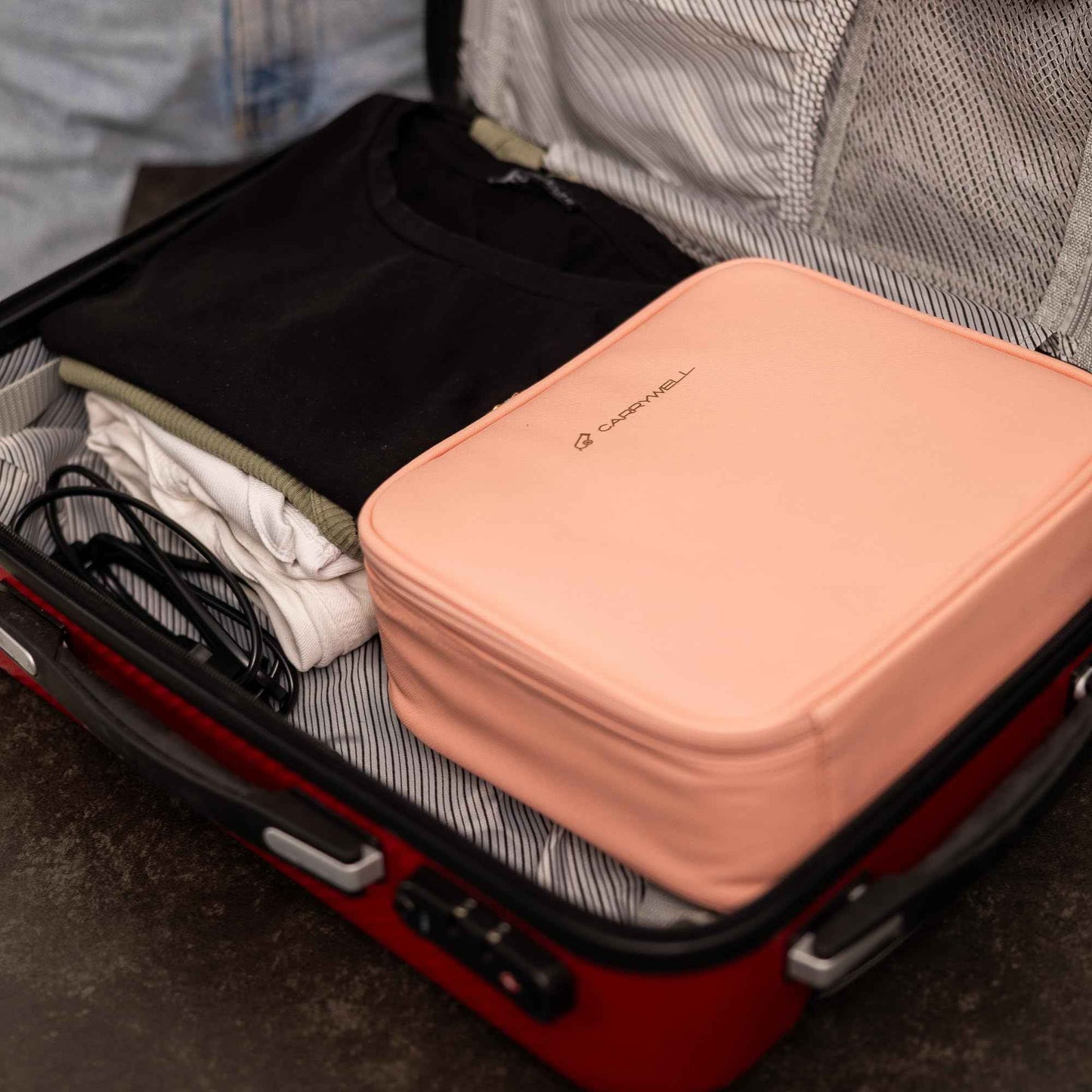 (Not Made In China) Makeup Bag Travel Case, Train Case for Cosmetics, Portable Beauty Organizer, Cosmetic Storage Bag With Adjustable Dividers For Make Up and Brushes