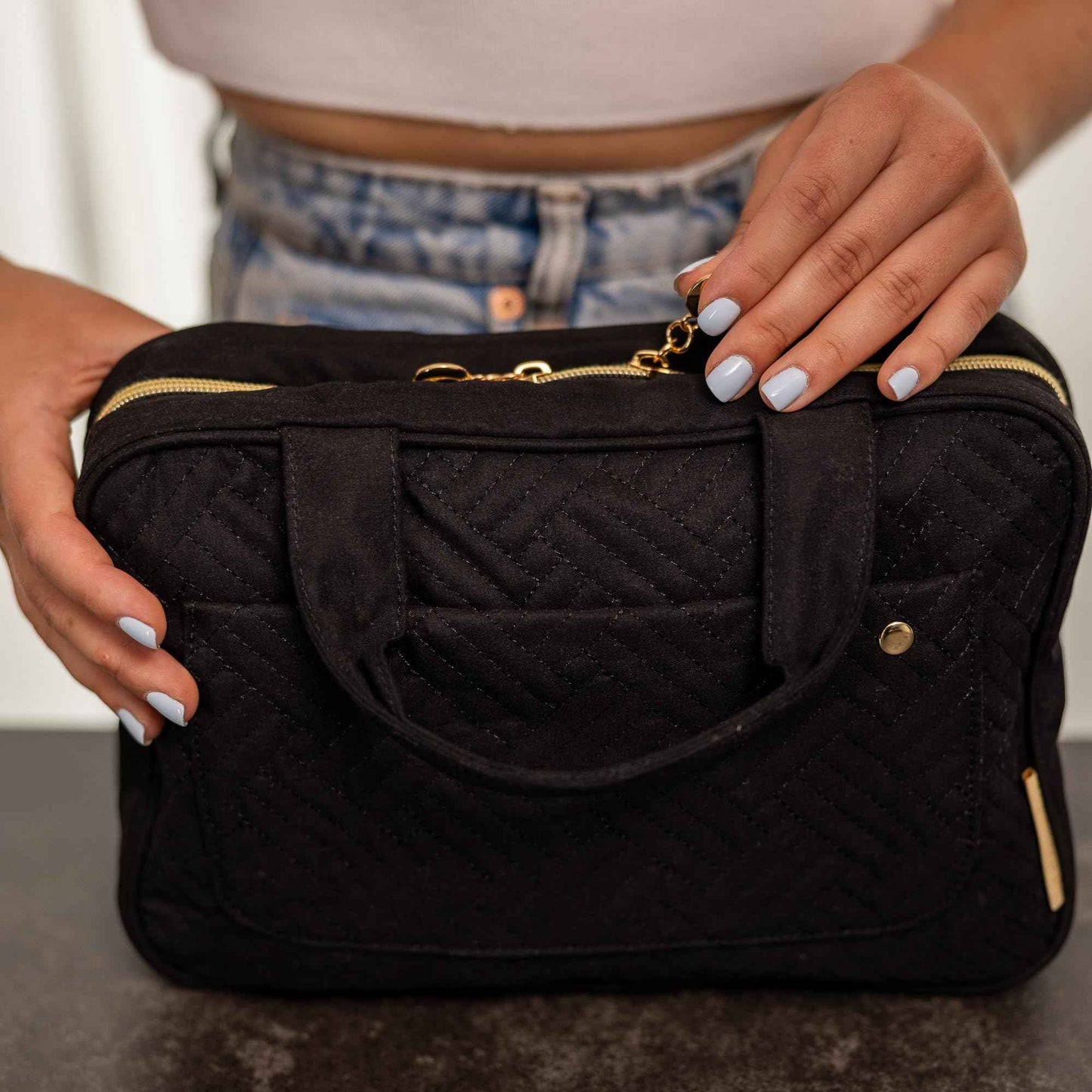 Carrywell |Not Made In China| Hanging Toiletry Travel Bag For Women, Makeup Organizer Case, Water-Resistant Cosmetic Bag For Full-size Containers, Toiletries (Black, Large)