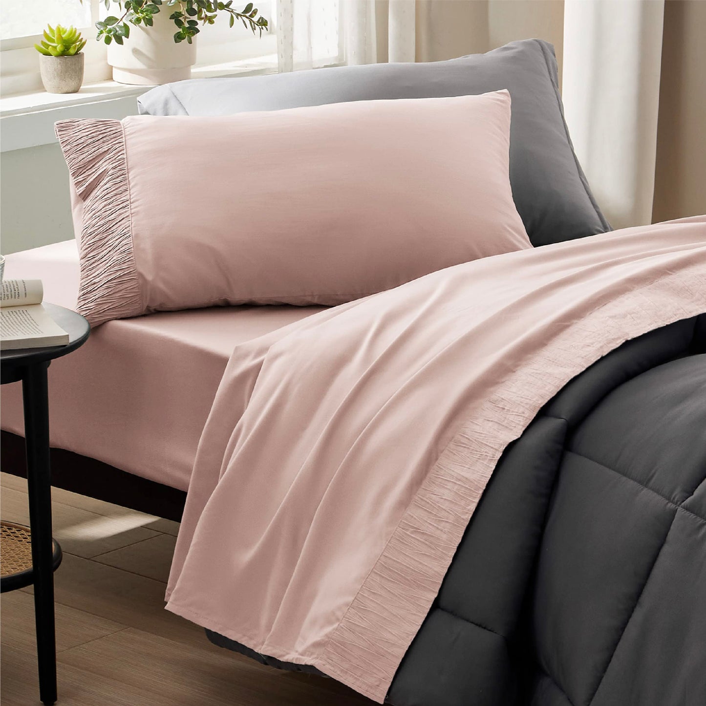 Bedsure Twin Sheets Set - Soft Twin Bed Sheets, 3 Pieces Hotel Luxury Dusty Pink Sheets Twin, Easy Care Polyester Microfiber Cooling Bed Sheet Set