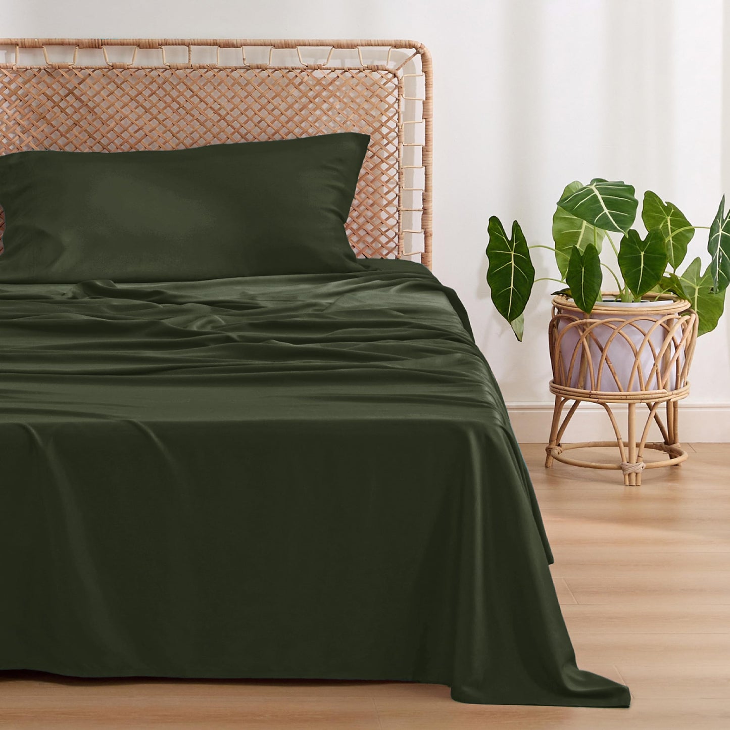 Bedsure Twin Sheets Set, Cooling Sheets Twin Size Bed Set, Rayon Derived from Bamboo, Twin Size Sheets, Breathable & Soft Bed Sheets, Hotel Luxury Silky Bedding Sheets & Pillowcases, Olive Green