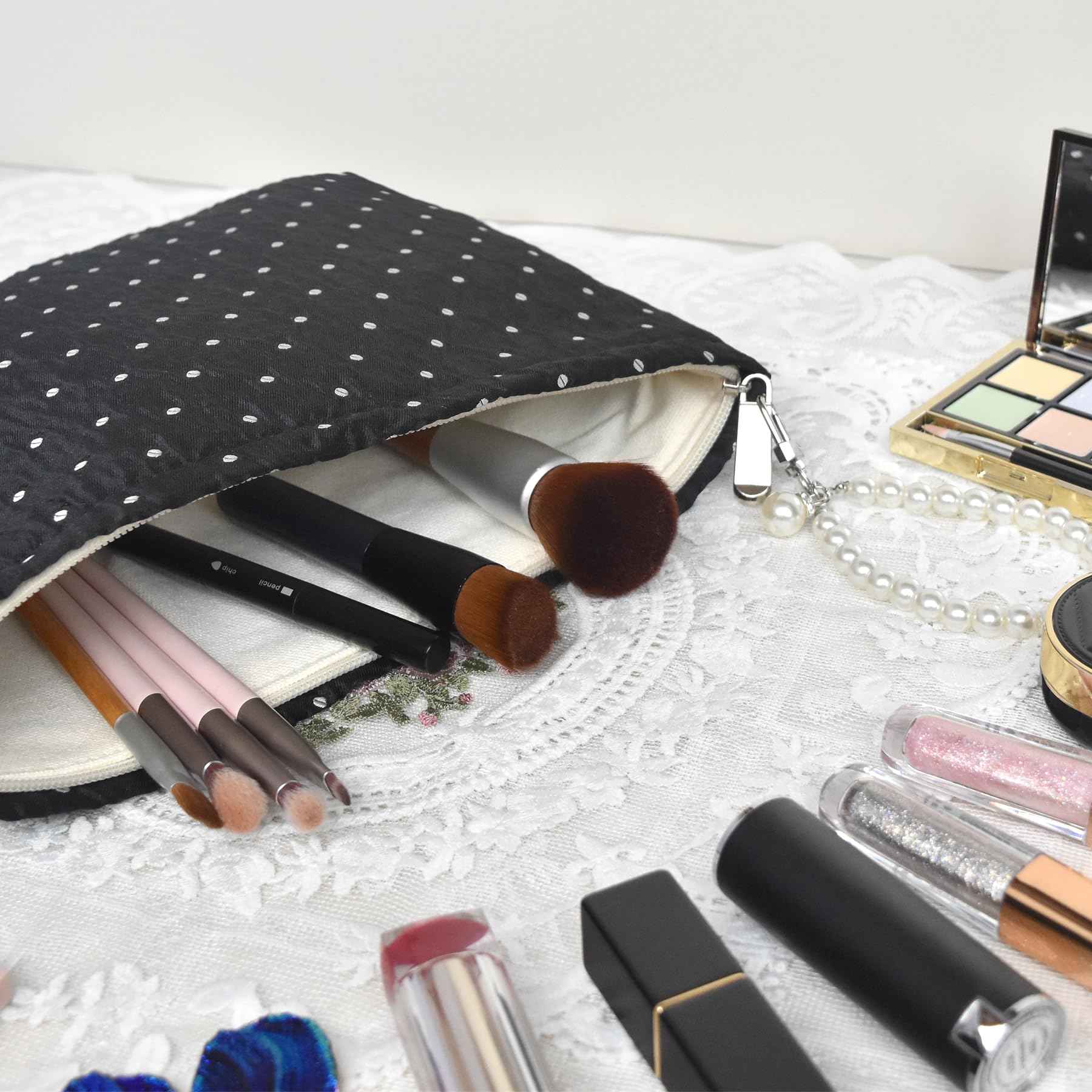 KeYaMee Makeup Bag Travel Cosmetic Bags for Purse Women Organizer Pouch Toiletry Bags with Zipper Large Capacity 037 polka