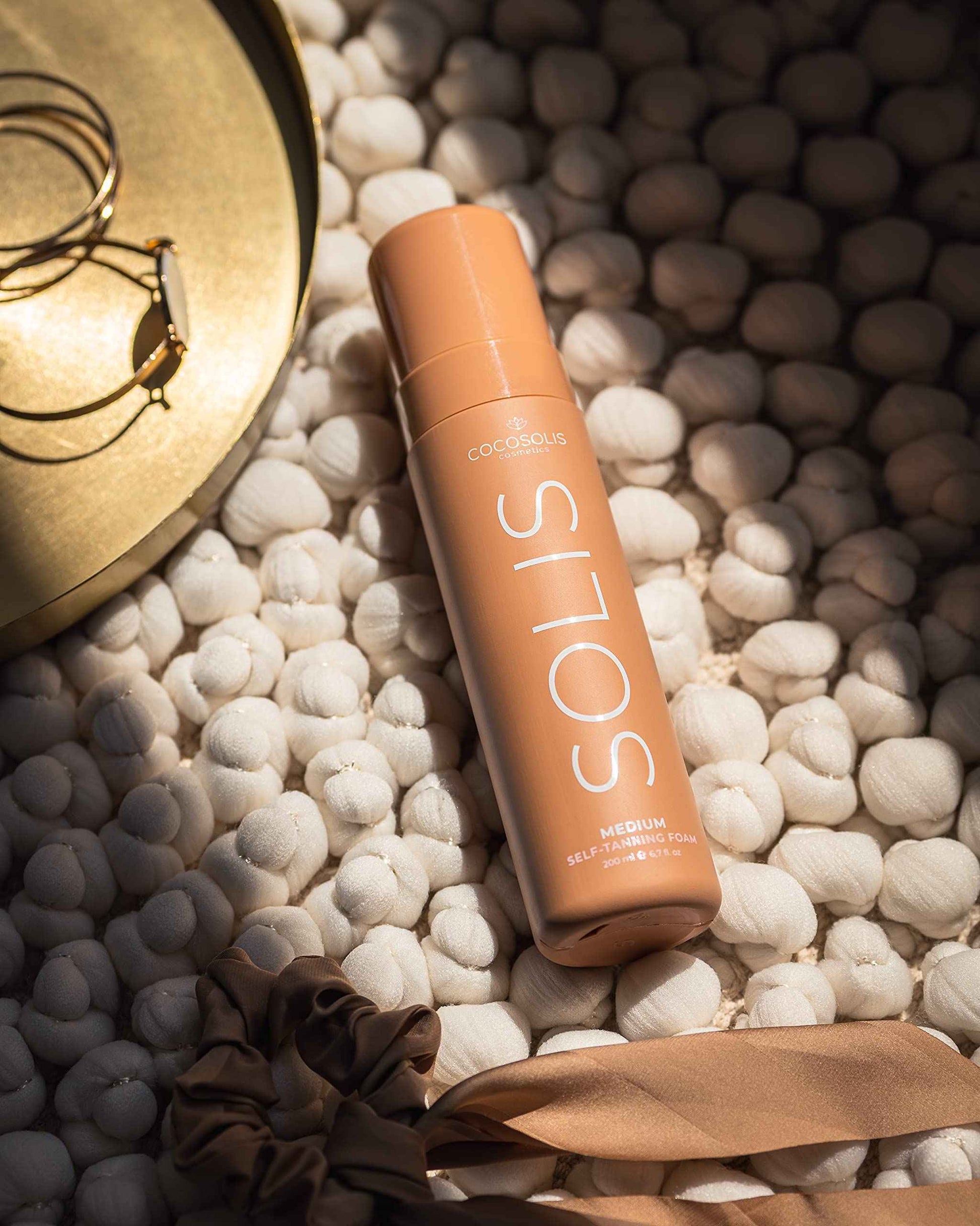 COCOSOLIS SOLIS medium self-tanning lotion for face and body, mousse for a rich, natural and long-lasting tan, with plant-based DHA (200 ml)