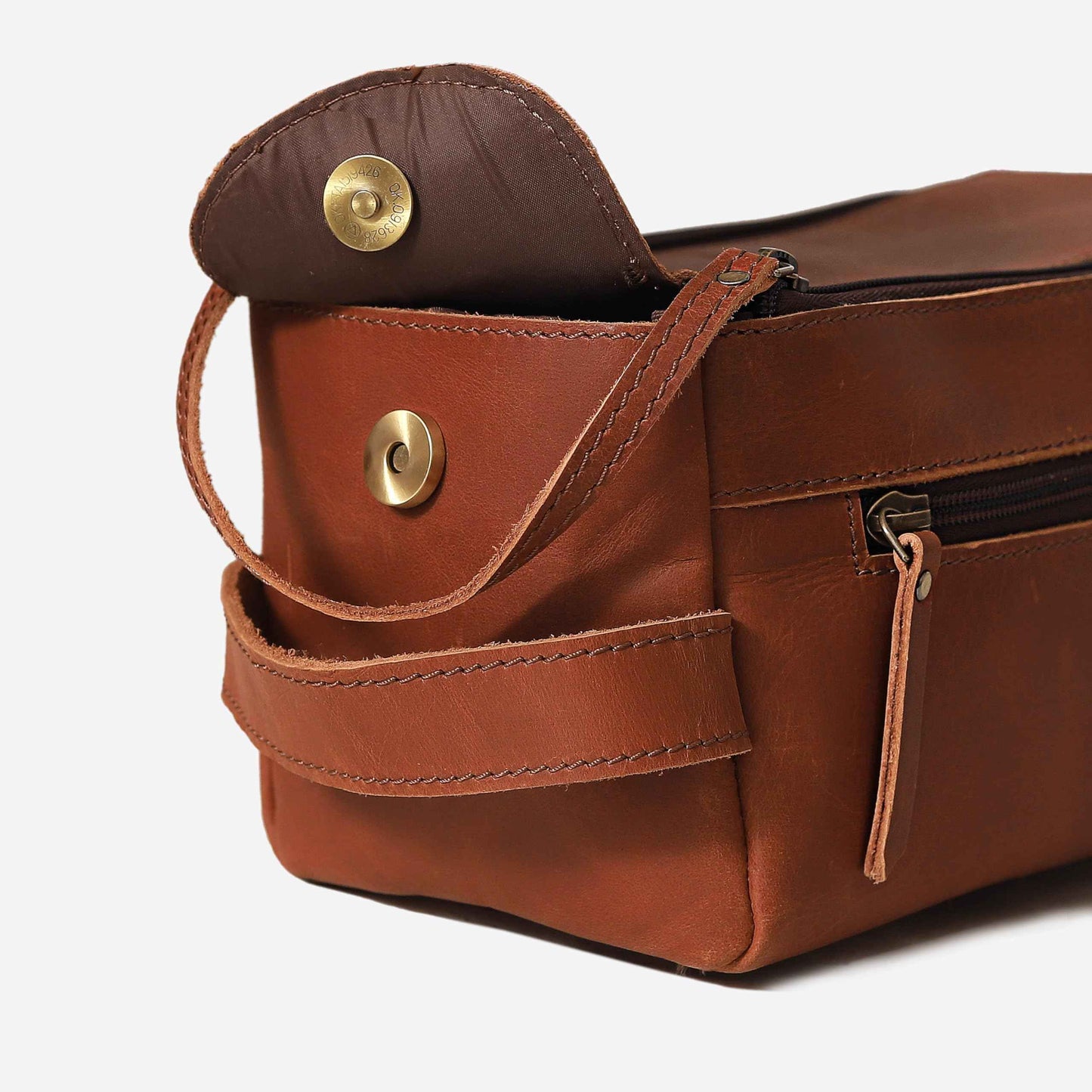 cuero Handcrafted Premium Genuine Buffalo Leather Toiletry Bag - Travel Dopp Kit for Men & Women, Ykk Dual Zipper Design for Quality and Style, Water Resistaant - Tan Brown