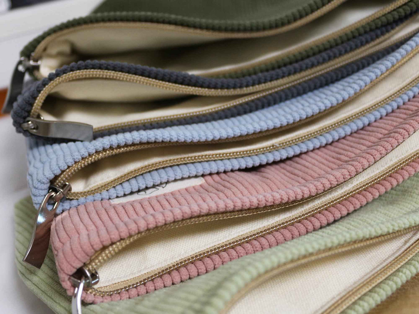 HAPPYHEIDI Navy Green Corduroy Makeup Bag Cosmetic Toiletry Travel Pouch, Make Up Accessory Purse Organizer, Canvas Lined