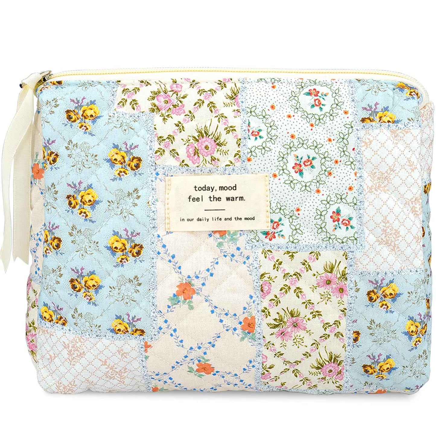 Sminra Makeup Bag Large Travel Quilted Cosmetic Makeup Bag Organizer, Floral Cotton Coquette Cute Aesthetic Toiletry Bag for Women Girls (Blue Floral Collage)