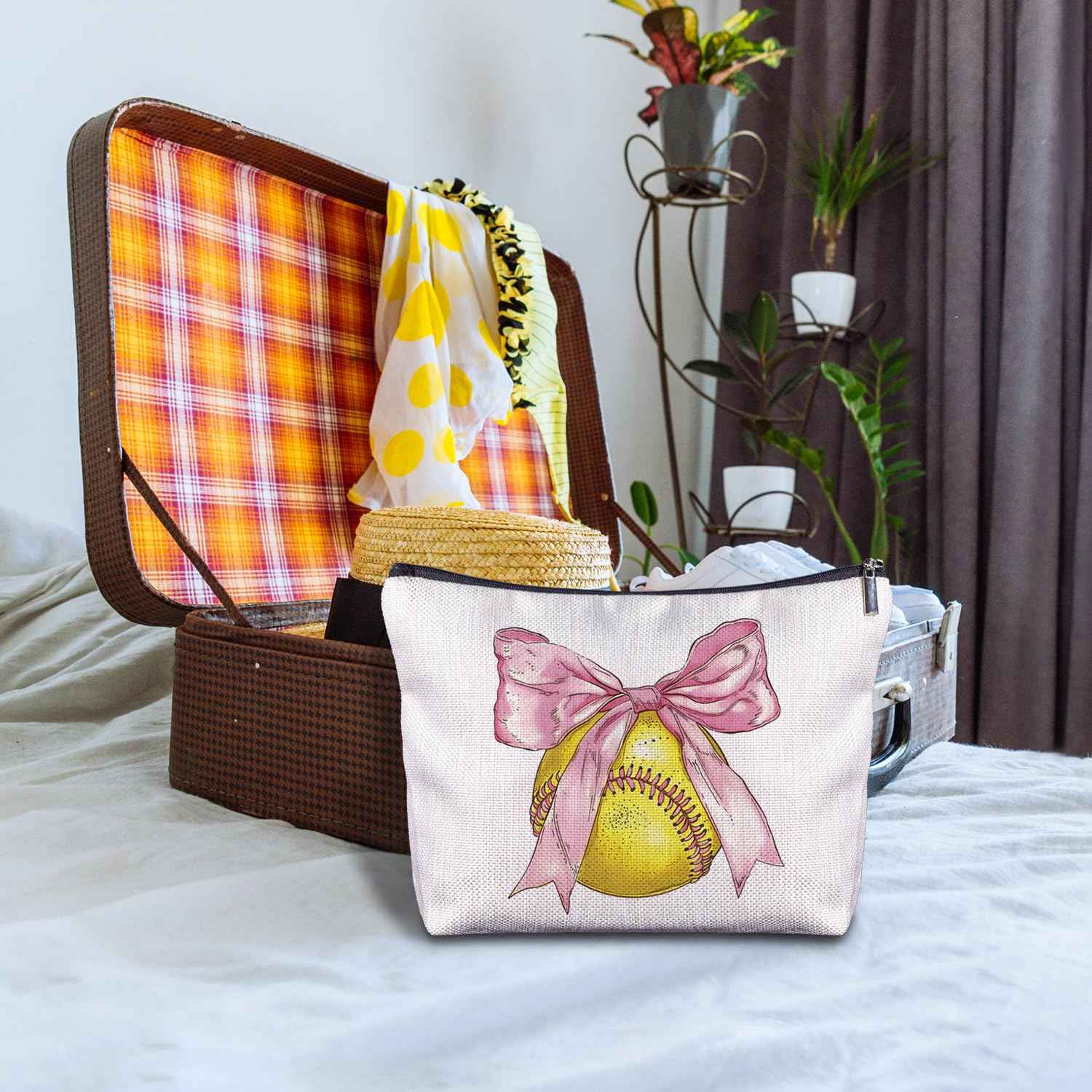 Zomhix Softball Bow Makeup Bag - Softball Gifts for Women Softball Lovers Softball Mom Team, Softball Accessories for Girls, Pink Bow Softball Stuff for Women