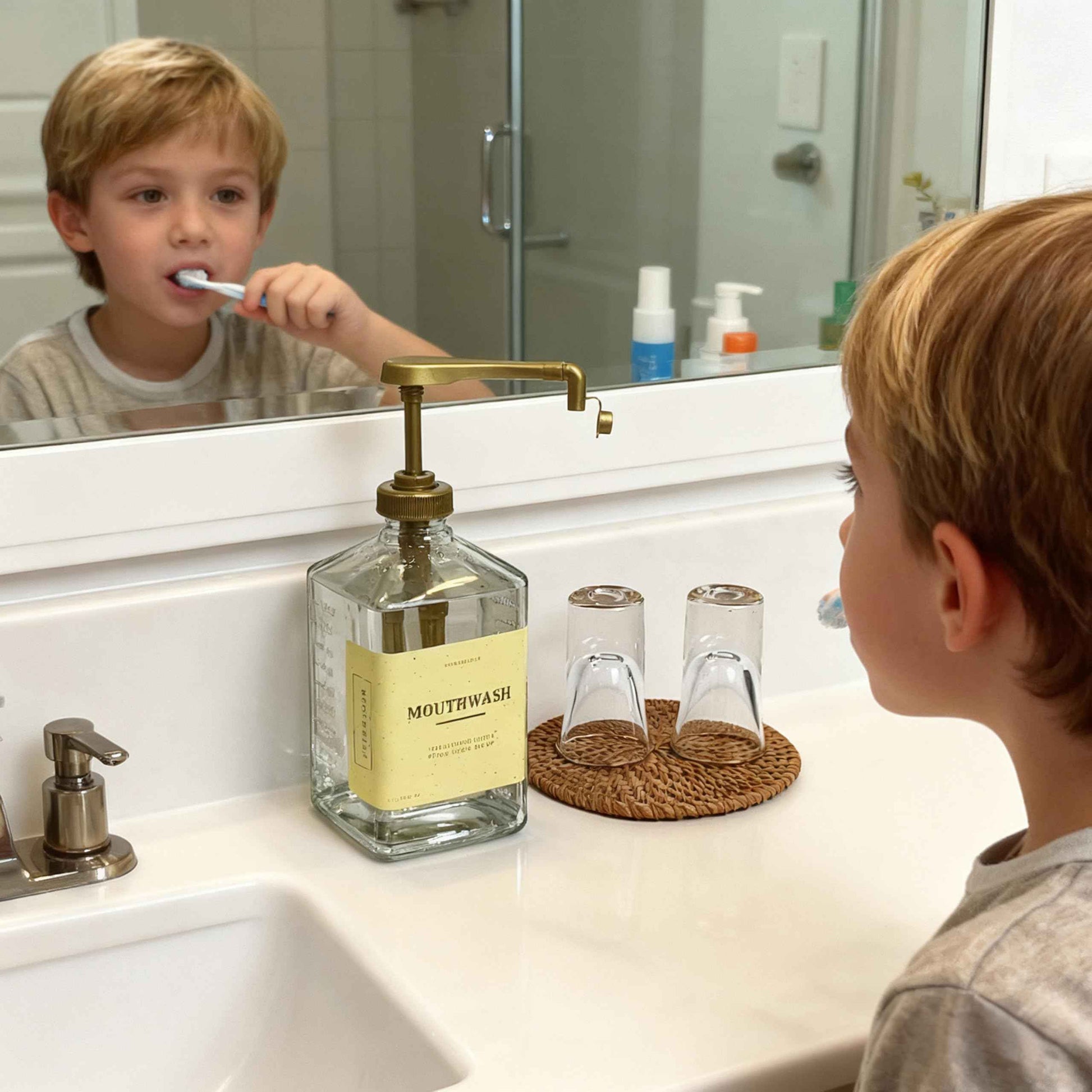 eBun Goldengleam Glass Mouthwash Dispenser (Gold Plastic Pump) 37oz Mouthwash Pump Dispenser, Mouth Wash Holder with Rinse Cup, Mouth Wash Glass Bottle, Decanter, Large Bottle for Bathroom Set