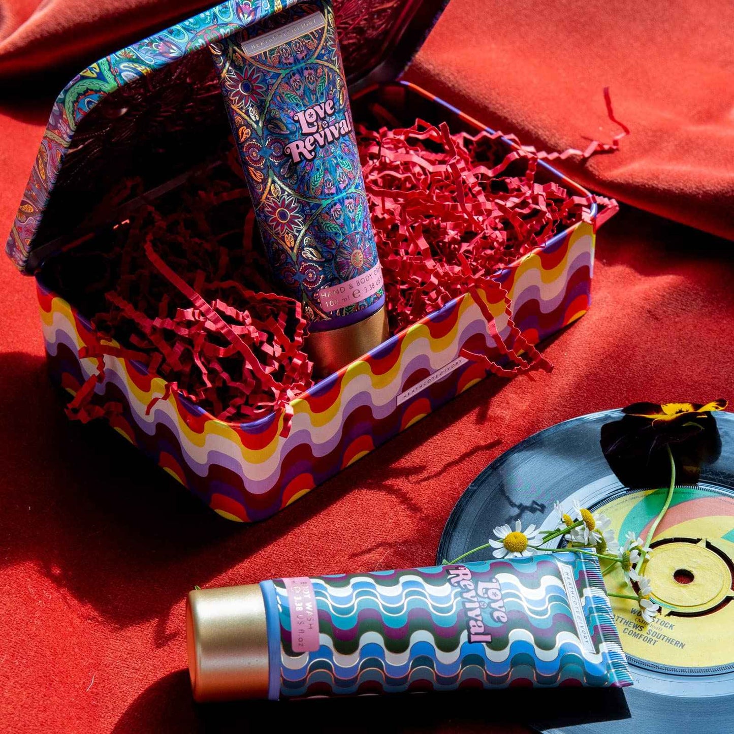 Heathcote & Ivory Love Revival Bodycare Duo Tin Wash & Hand Cream