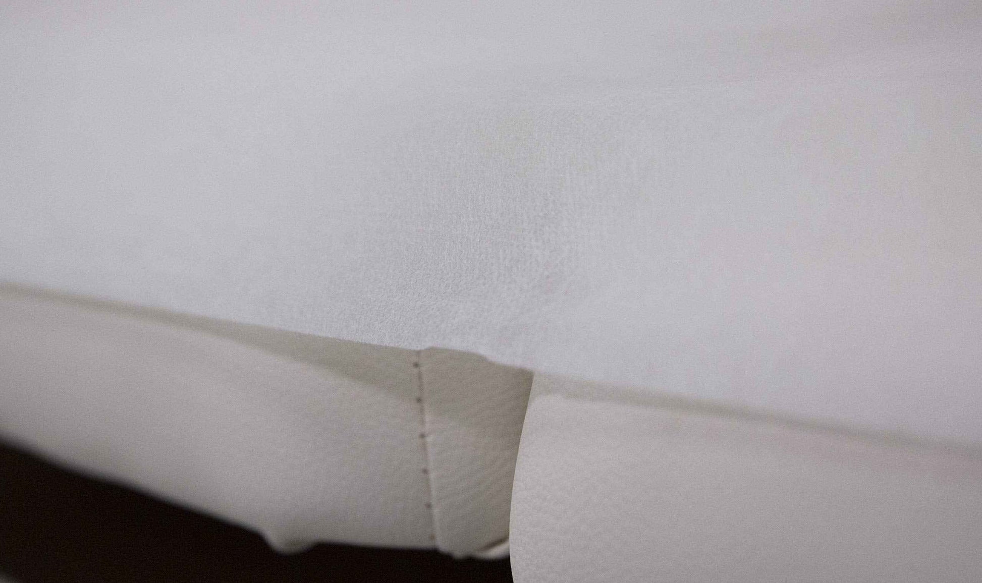 Disposable Flat Bed Sheets for Massage and Spa Tables, 78 x 40, 40 GSM Non Woven, Pre Cut and Individually Folded, 20 Pack