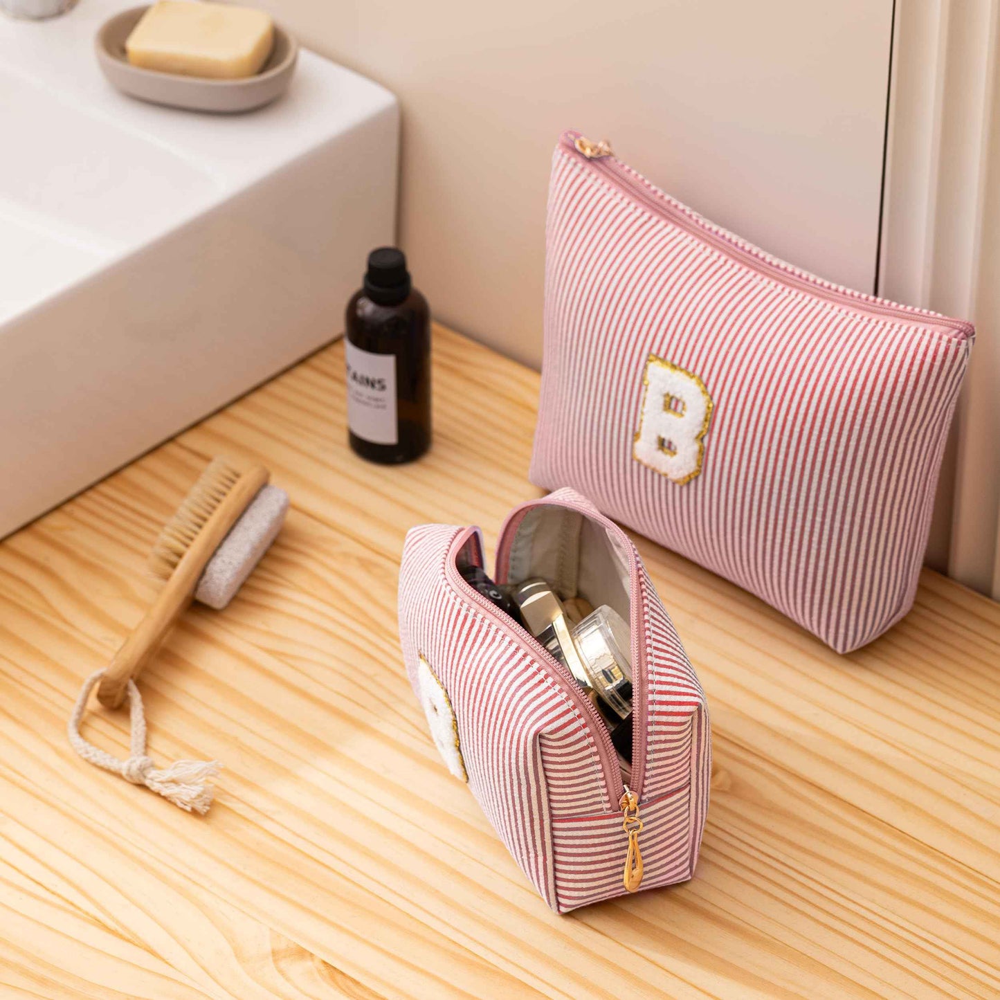 Vorey Pink Personalized Initial Makeup Bag Set, Cute Preppy Travel Toiletry Cosmetic Bags, Small Make Up Pouch, Birthday Gifts for Women, Girls, Friends, (M)