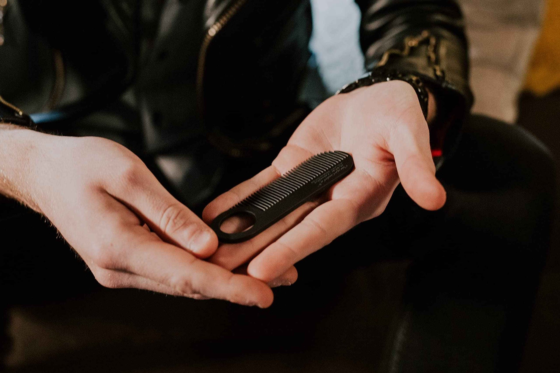 Chicago Comb No. 2 Carbon Fiber + Tan Horween leather sheath, Made in USA