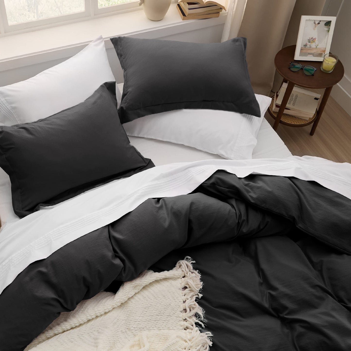 Bedsure Black Twin Duvet Cover Set - Soft Prewashed Duvet Cover Twin Size, 2 Pieces, 1 Duvet Cover 68x90 Inches with Zipper Closure and 1 Pillow Sham, Comforter Not Included