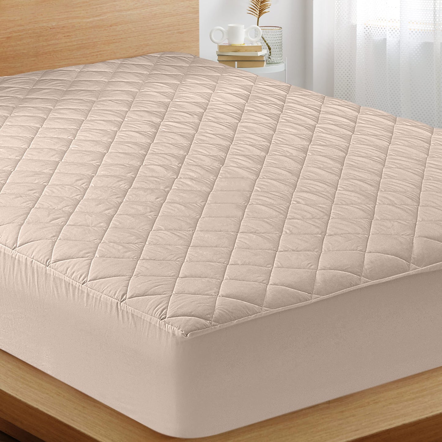 Utopia Bedding Quilted Fitted Mattress Pad (Full, Beige) - Elastic Fitted Mattress Protector - Mattress Cover Stretches up to 16 Inches Deep - Machine Washable Mattress Topper