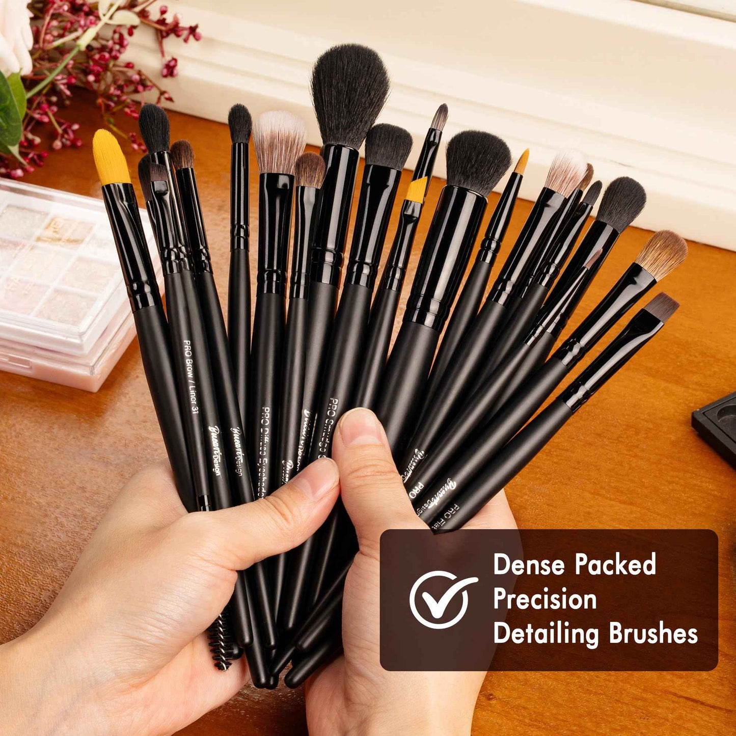 Bueart Design 32PCS Professional Makeup Brushes Set,Makeup brushes Kit with Premium soft hair for Foundation,Powder,Cream,Blush,Contour,Concealer,Bronzer,Eyeshadow,Blending For Pro Make up