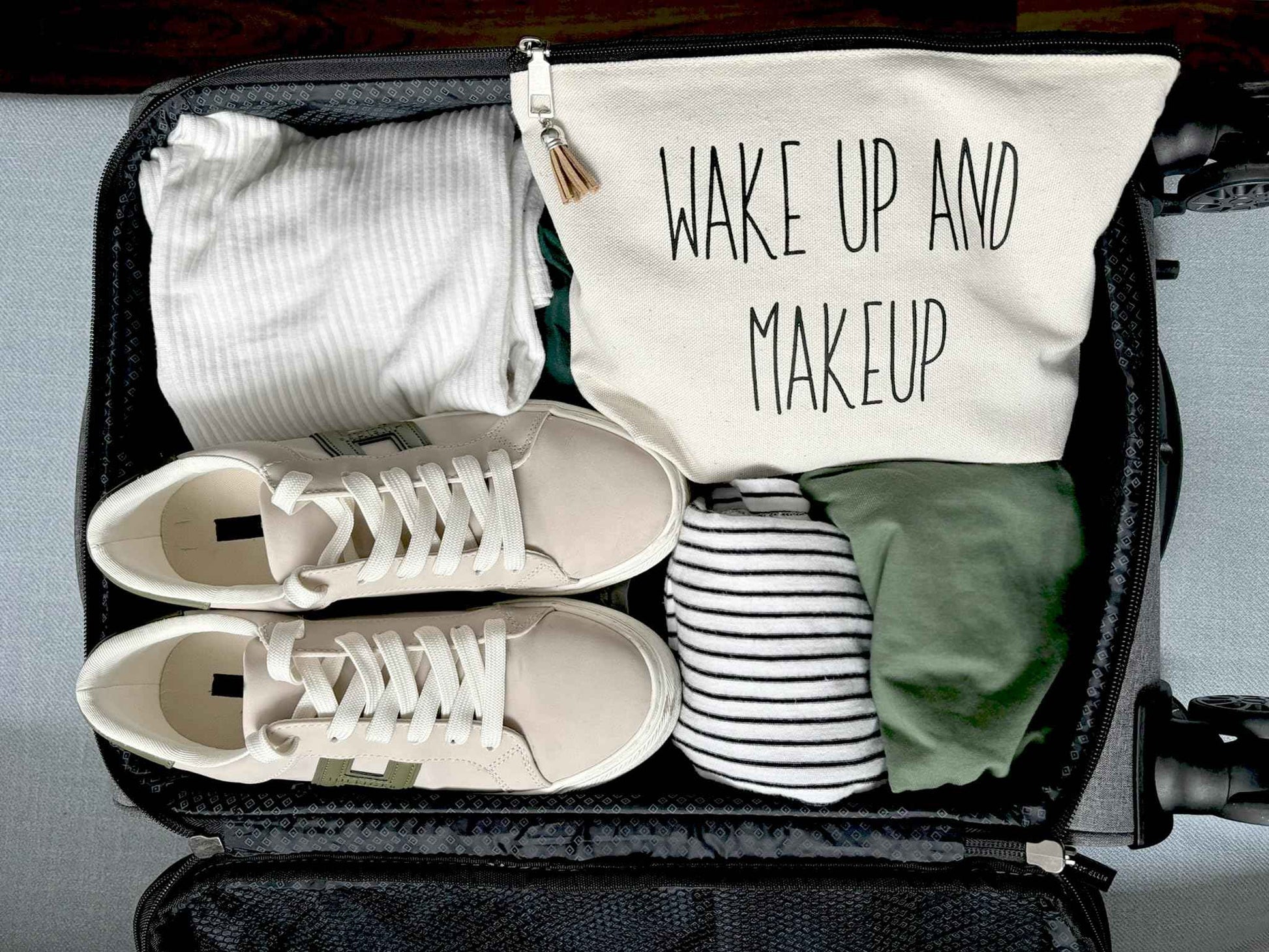 USEFEX Stylish Makeup Bag Organizer | Perfect 100% Cotton Canvas Cosmetic Bag Ideal for Travel and for Cute Gifts