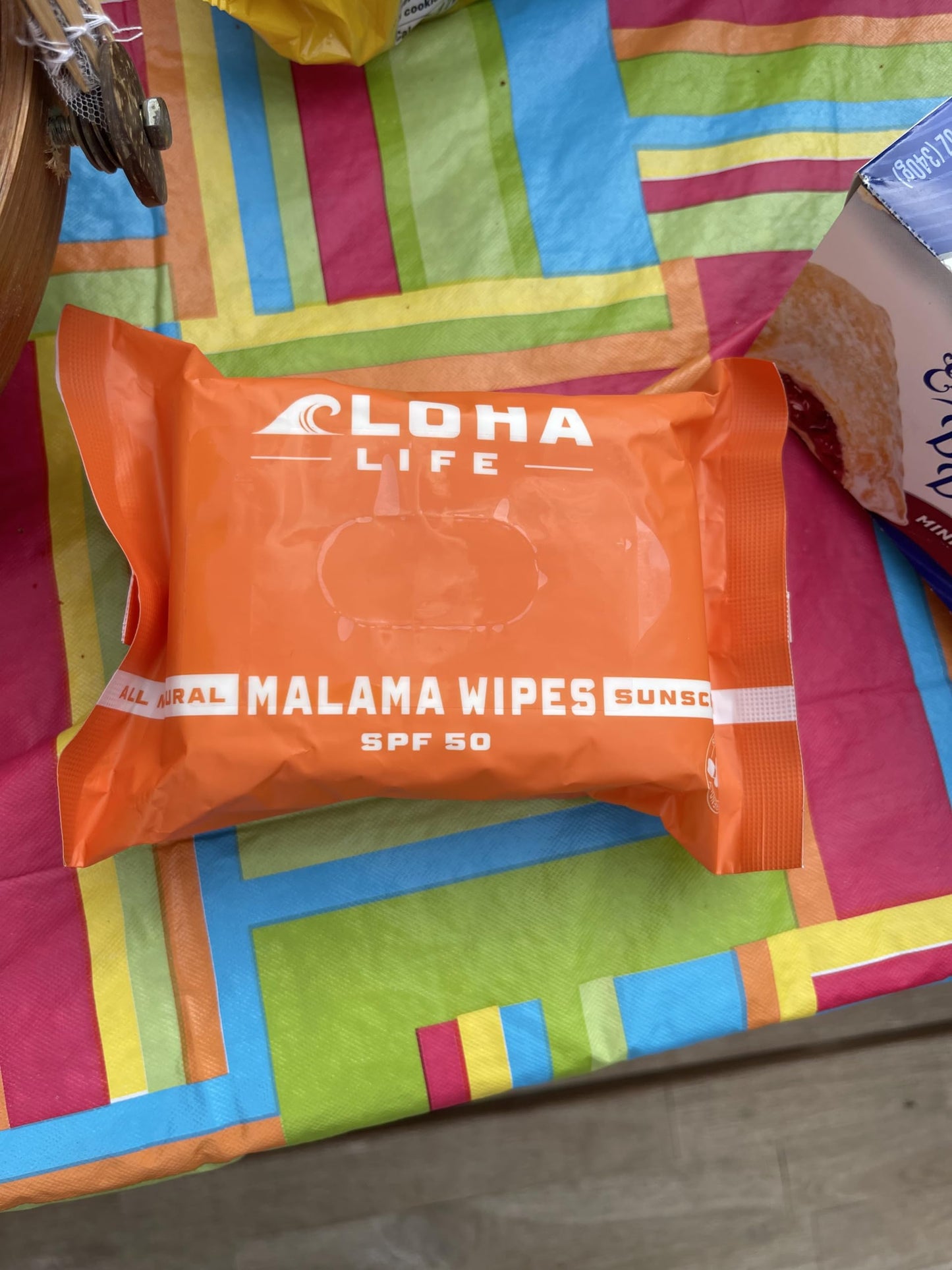 Malama Wipes 50 SPF Reef Safe Biodegradable Sunscreen wipes, Kid-safe, Sensitive Psoriasis-friendly, UVA/UVB Protection, Family, Travel-Size, Waterproof,Cruelty-free,Mess-Free, Easy application.