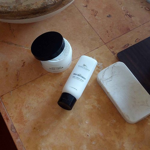 Burke Avenue Moisturizing Shave Cream – Protects Skin from Irritation & Razor Burn | Hydrating Rich Lather | Sensitive Skin Approved