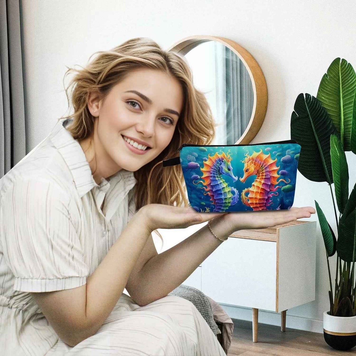 YULUENZE Seahorse Presents Seahorse Makeup Bag Cute Small Organizer Bag with Zipper Seahorse Print Cosmetic Bag Birthday Presents for Seahorse Lovers Women Friends