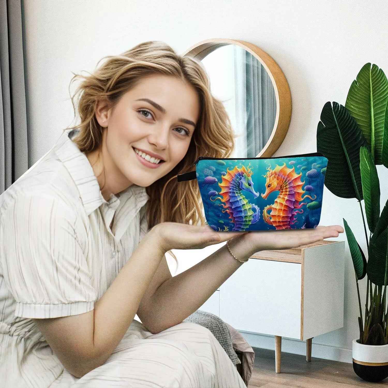 YULUENZE Seahorse Presents Seahorse Makeup Bag Cute Small Organizer Bag with Zipper Seahorse Print Cosmetic Bag Birthday Presents for Seahorse Lovers Women Friends