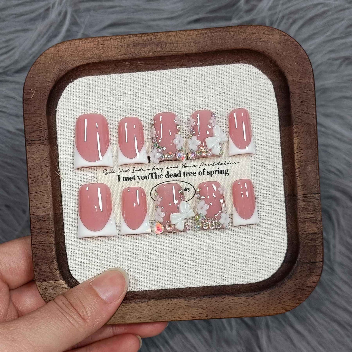 TENPAL Short Coffin Duckbill Press on Nails,White French Tip Fake Nails with Rhinestones & 3D Bow Designs,10PCS Soft Gel Glue on Nails with Tools,Elegant Glossy False Nails for Daily Wedding Wear(L)