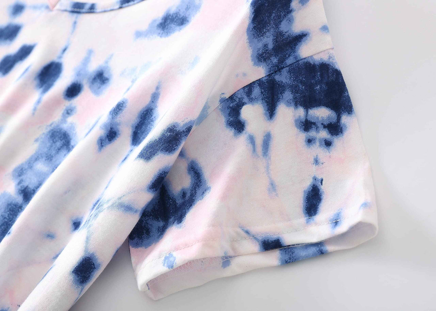 PNAEONG Women Pajama Set Sleepwear Tops with Capri Pants Casual and Fun Prints Pajama Sets Pink Blue 2XL