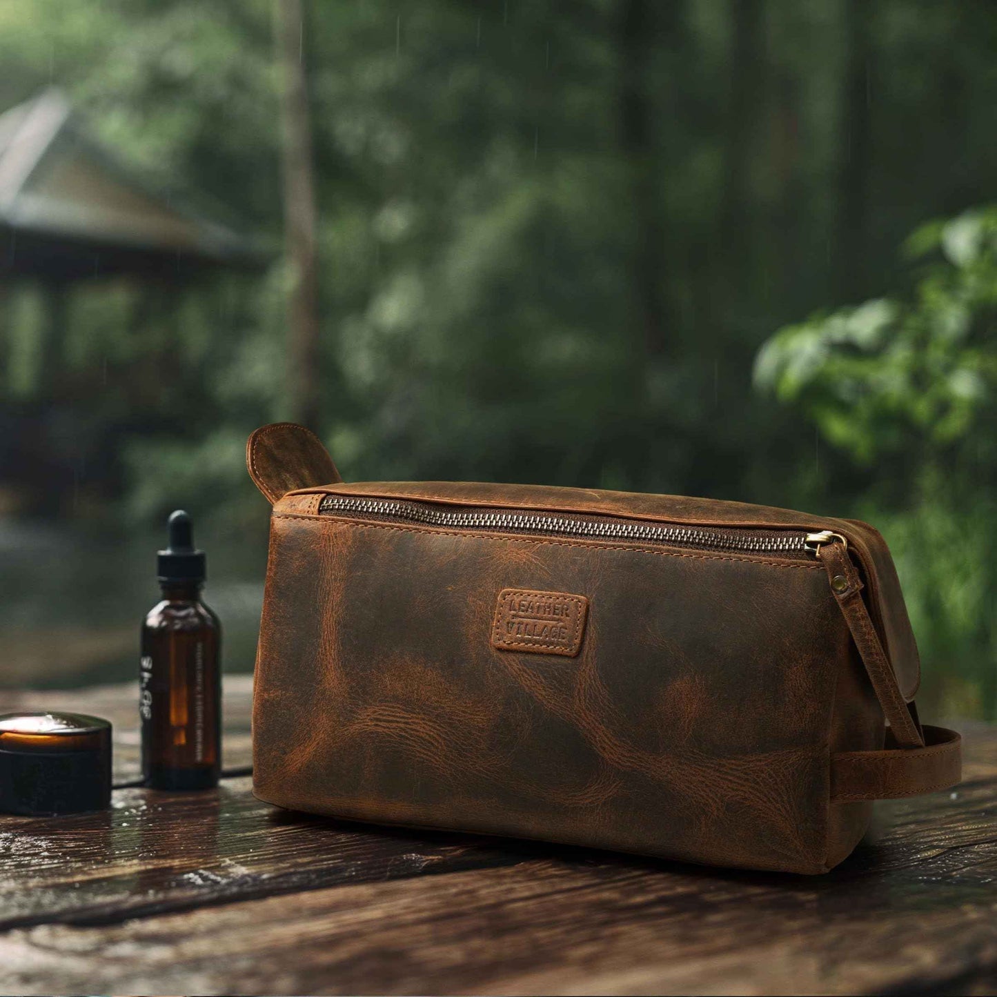 LEATHER VILLAGE Premium Leather Travel Toiletry Bag - Water-Resistant Dopp Kit for Toiletries, Large Shaving Bag & Bathroom Organizer - Gift for Men & Women - Rustic Brown
