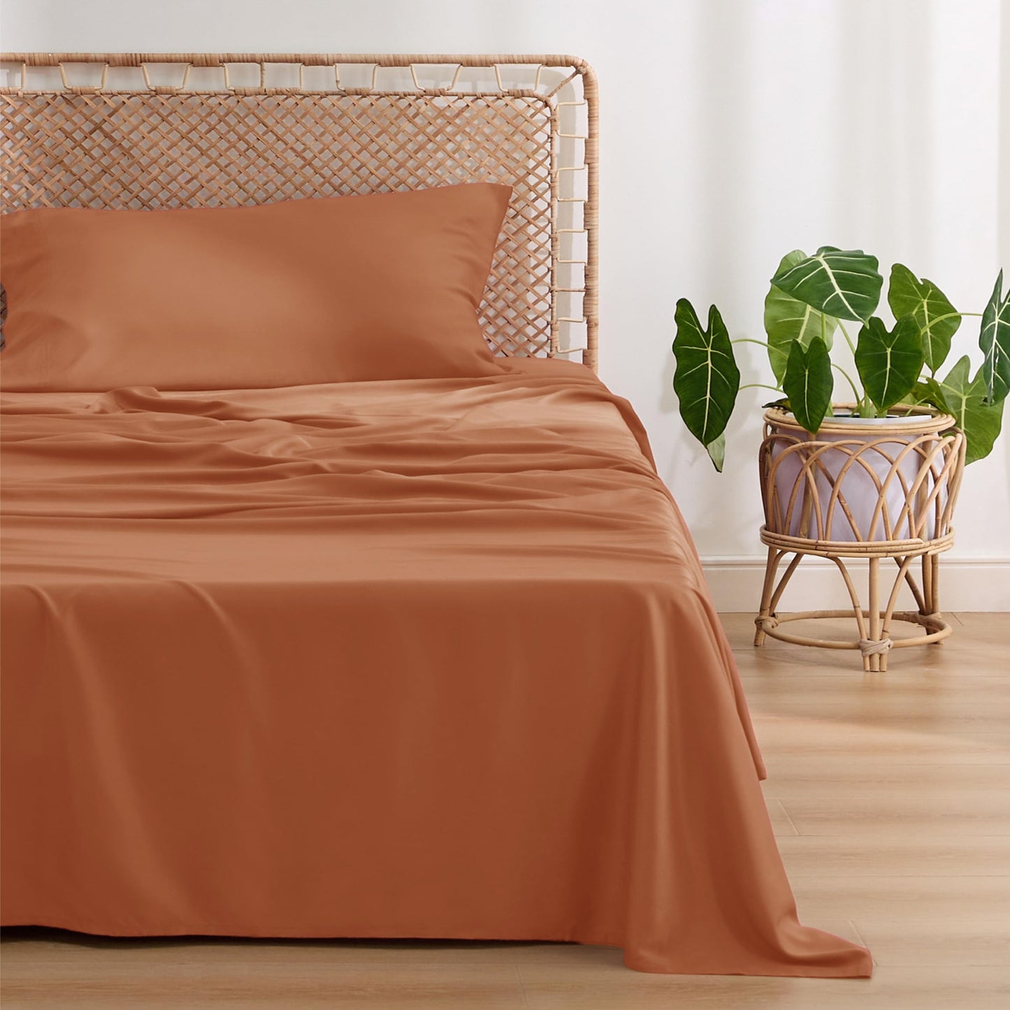 Bedsure Twin Sheets Set, Cooling Sheets Twin Size Bed Set, Rayon Derived from Bamboo, Twin Size Sheets, Breathable & Soft Bed Sheets, Hotel Luxury Silky Bedding Sheets & Pillowcases, Burnt Orange