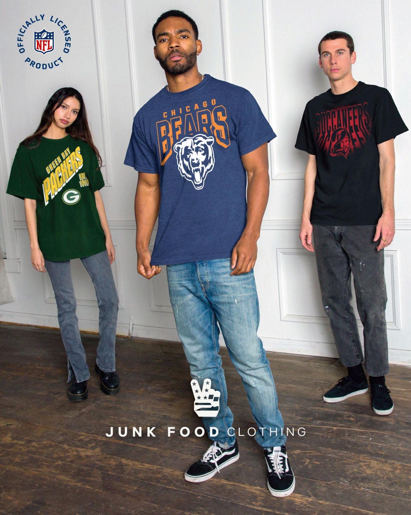 Junk Food Clothing x NFL - Green Bay Packers - Bold Logo - Unisex Adult Short Sleeve Fan T-Shirt for Men and Women - Size Small