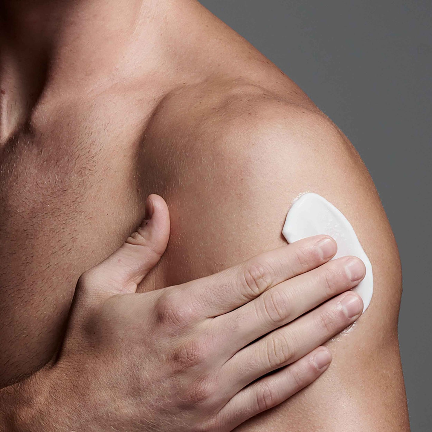 Jack Black Cool Moisture Body Lotion, 16 Fl. Oz. – Soy Protein, Vitamin E & Jojoba – Clean & Fresh Scent, Body Lotion for Dry Skin, Body Moisturizer, Body Cream for Men & Women